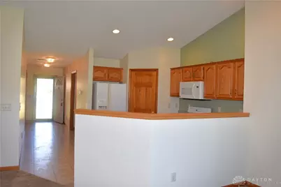 2104 Indian Ridge Drive, Piqua, OH 45356 - Photo 6