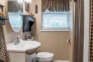 605 Wolf Ave, Englewood, OH 45322 - Photo 8