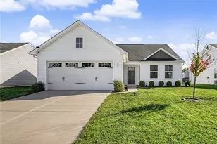 135 Heather Pl, West Milton, OH 45383 - Photo 2