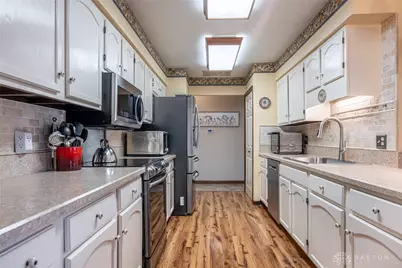 15 Sesame Street, Springboro, OH 45066 - Photo 8