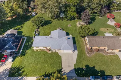 2125 Clearview Drive, Bellbrook, OH 45305 - Photo 2
