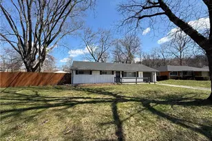 3590 Hertland Dr, Dayton, OH 45439 - Photo 2