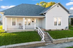 18 N Cedar St, Troy, OH 45373 - Photo 1
