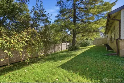 2111 Plantation Trail, Bellbrook, OH 45305 - Photo 46