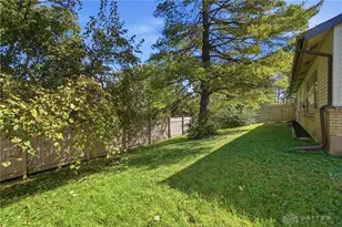 2111 Plantation Trail, Bellbrook, OH 45305 - Photo 46