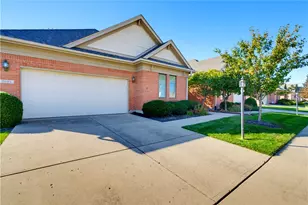 7101 Salem Crossing Pl, Englewood, OH 45322 - Photo 2