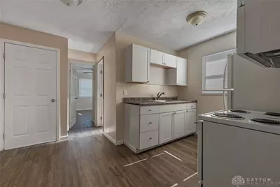 53 Bennington Drive, Dayton, OH 45405 - Photo 8