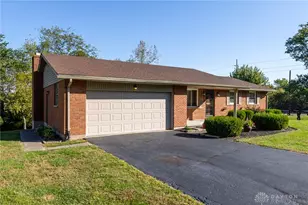 15 Windmere Dr, Troy, OH 45373 - Photo 2