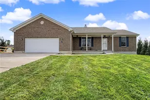 4137 Rosehill Dr, Beavercreek, OH 45431 - Photo 4