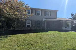 7048 Safari Dr, Huber Heights, OH 45424 - Photo 2