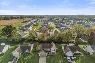 1326 Shannon Ln, Xenia, OH 45385 - Photo 2