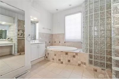 1016 Wedgestone Court, Centerville, OH 45458 - Photo 52
