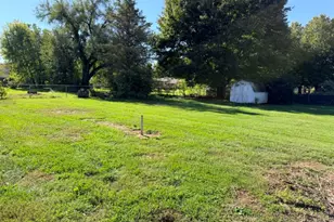 1744 Wayne Rd, Wilmington, OH 45177 - Photo 4