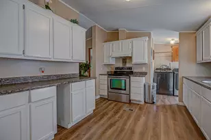 1958 W Greenfield, Middletown, OH 45044 - Photo 4