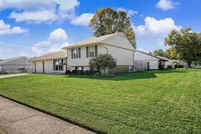 1952 Crase Drive, Xenia, OH 45385 - Photo 4
