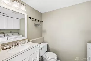 8209 Schoolgate Dr, Dayton, OH 45424 - Photo 12