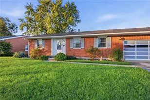 450 Kirk Ln, Troy, OH 45373 - Photo 4