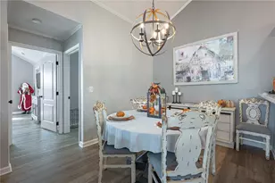 16 Scarborough Village Dr, Dayton, OH 45458 - Photo 8