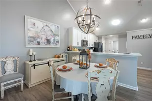 16 Scarborough Village Dr, Dayton, OH 45458 - Photo 6