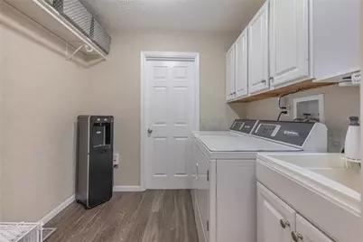 4093 Wagner Road, Sugarcreek Twp, OH 45440 - Photo 30