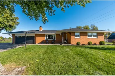 4015 W Camelot Road, Piqua, OH 45356 - Photo 1