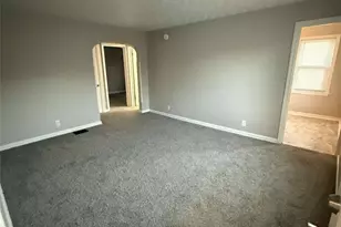 422 E Bruce Ave, Dayton, OH 45405 - Photo 6