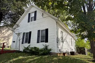 325 Deem St, Eaton, OH 45320 - Photo 2