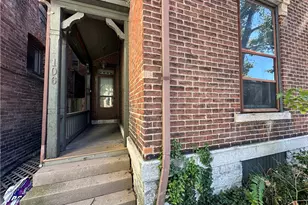 106 Brown St, Dayton, OH 45402 - Photo 2