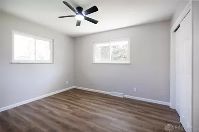 2640 N Emerald Drive, Beavercreek, OH 45431 - Photo 16