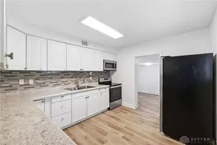 2224 Brandt Pike, Dayton, OH 45404 - Photo 18