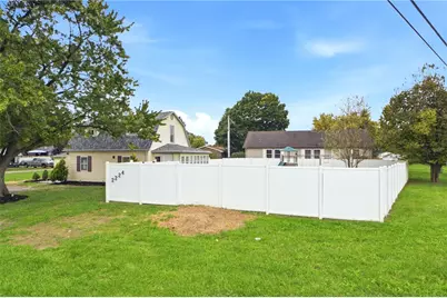 2224 Brandt Pike, Dayton, OH 45404 - Photo 4