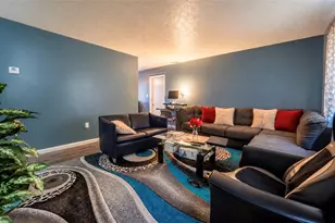 4971 Mercedes Dr, Liberty Township, OH 45011 - Photo 4