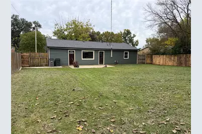 1040 Greenfield Drive, Troy, OH 45373 - Photo 2