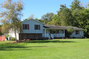561 Steele Rd, Wilmington, OH 45177 - Photo 2