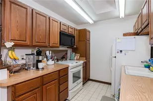 846 Pine Needles Dr, Dayton, OH 45458 - Photo 10