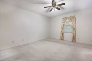 486 Peachcreek Rd, Dayton, OH 45458 - Photo 18