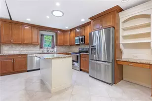 486 Peachcreek Rd, Dayton, OH 45458 - Photo 4