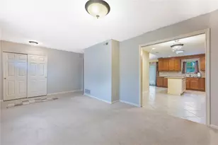 486 Peachcreek Rd, Dayton, OH 45458 - Photo 2