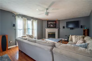 1310 Prem Pl, Xenia, OH 45385 - Photo 4