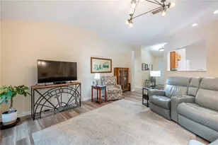 103 Buckcreek Ct, Englewood, OH 45322 - Photo 4