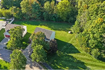 4870 Summerset Drive, Tipp City, OH 45371 - Photo 4