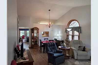 2005 Crosswind Court, Englewood, OH 45322 - Photo 4