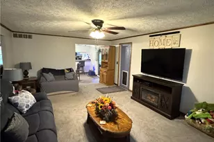 7725 Timber Hill Dr, Huber Heights, OH 45424 - Photo 8
