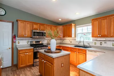 9550 State Route 725 Pike, German Twp, OH 45327 - Photo 14