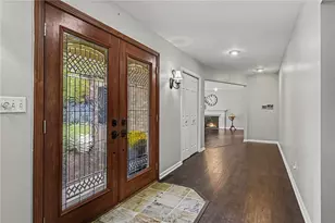 3901 Stonehaven Rd, Dayton, OH 45429 - Photo 4