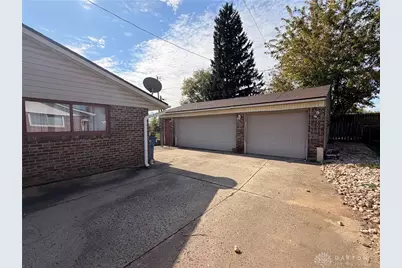 7277 Claircrest Drive, Huber Heights, OH 45424 - Photo 6