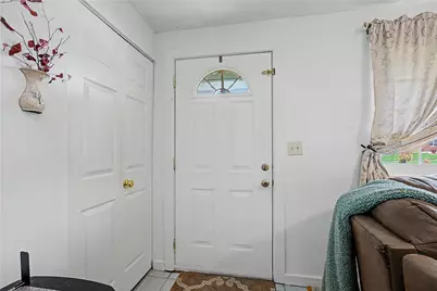 5227 Pocono Drive, Huber Heights, OH 45424 - Photo 6