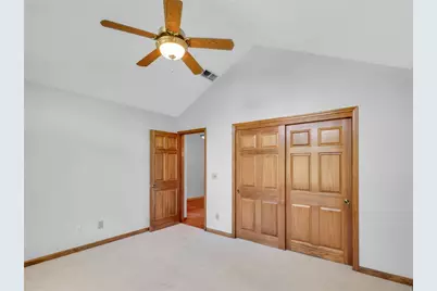 1048 Greenskeeper Way, Centerville, OH 45458 - Photo 20