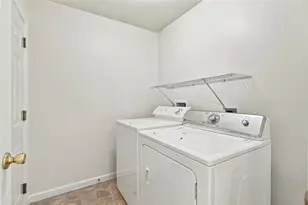 32 Hawkins Ct, Germantown, OH 45327 - Photo 16