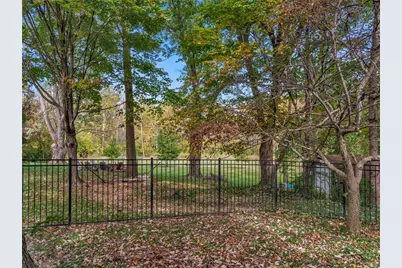 8710 Park Haven Point, Centerville, OH 45458 - Photo 32